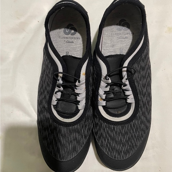 Clarks Cloudsteppers Black and Gray Casual Shoes - Picture 1 of 7
